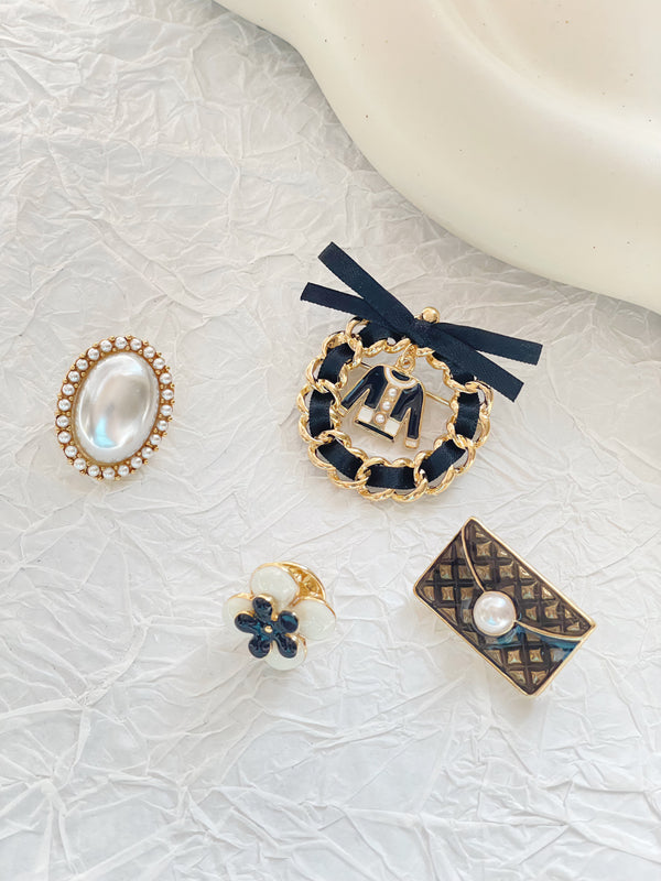 Set Of 4 Coco Style Wreach Brooch